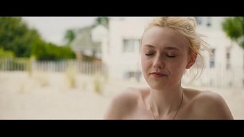 Dakota fanning desnudos