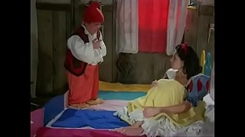 Ver online blancanieves y los siete enanitos x