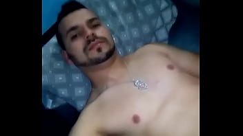 Novio de mauricio leal