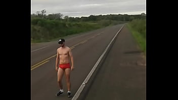 Desnudos en calle