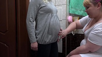 Pregnant lesbian porn