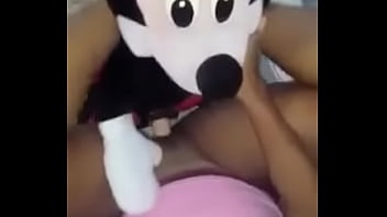 Famosas enseñando el peluche