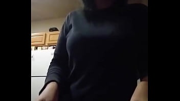 Natural boobs bouncing