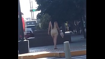 Caminando desnudas