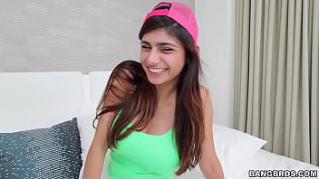 Mia khalifa bang bang